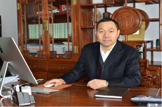 热烈祝贺商会会长王荣欣先生当选克拉玛依市房地产业协会会长